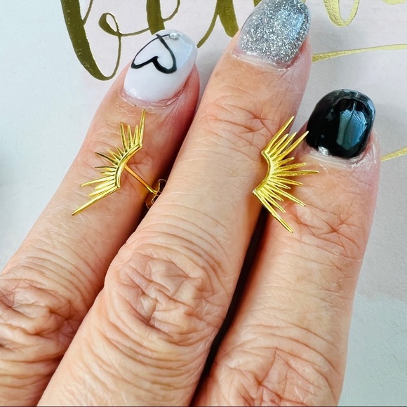 Radiance Sun Wings Light Rays 18k Gold Plated S925 Stud Pierced Earrings 2pc - Picture 5 of 7